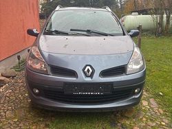 Blau Gebraucht 2008 Renault Clio II Dynamique Limousine | 1.399 € (Etwas zu teuer)