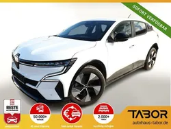 Weiß (gletscherweiß) Gebraucht 2022 Renault Mégane Equilibre Limousine | 20.488 € (Guter Preis)