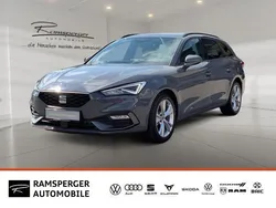 Grau (graphene grau) Gebraucht 2024 Seat Leon FR Kombi | 33.440 € (Teuer)