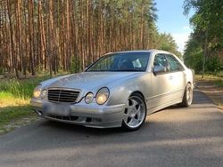 Silber Gebraucht 2001 Mercedes E320 Limousine | 6.500 € (Teuer)