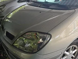 Silber Gebraucht 2003 Renault Scénic Expression Van / Kleinbus | 1.490 € (Fairer Preis)