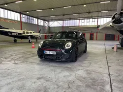 Grün Gebraucht 2019 Mini John Cooper Works Kleinwagen | 26.300 € (Fairer Preis)