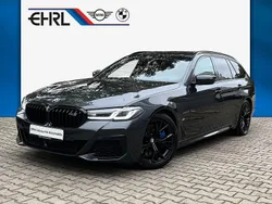 Grau Gebraucht 2022 BMW 540 M Sport Kombi | 47.500 € (Teuer)