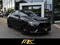 Schwarz (metallic) Gebraucht 2022 Maserati Levante SUV | 99.989 € (Etwas zu teuer)