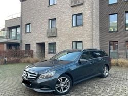 Grau Gebraucht 2014 Mercedes E220 Sport Kombi | 13.200 € (Superpreis)