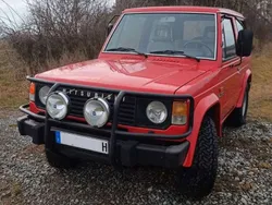 Rot Gebraucht 1988 Mitsubishi Pajero SUV | 3.800 €