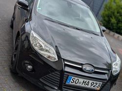 Schwarz Gebraucht 2014 Ford Focus SYNC Edition Kombi | 3.499 € (Guter Preis)