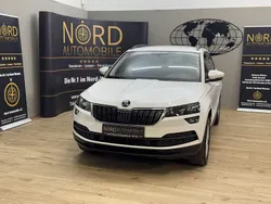 Weiss Gebraucht 2021 Skoda Karoq Ambition SUV | 19.699 € (Superpreis)
