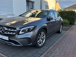 Silber Gebraucht 2017 Mercedes GLA220 SUV | 25.300 € (Fairer Preis)