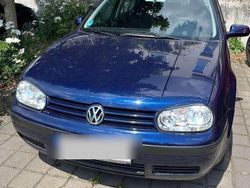 Blau Gebraucht 2001 VW Golf IV Edition Limousine | 2.200 € (Fairer Preis)