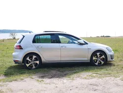 Silber Gebraucht 2014 VW Golf VII GTI Limousine | 18.100 € (Etwas zu teuer)
