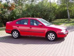Rot Gebraucht 2000 Skoda Octavia Limousine | 3.000 € (Fairer Preis)