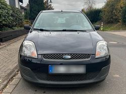 Blau Gebraucht 2006 Ford Fiesta Kleinwagen | 900 € (Guter Preis)