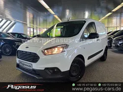 Weiß Gebraucht 2021 Ford Transit Trend Van / Kleinbus | 12.800 € (Guter Preis)