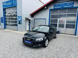 Brillantschwarz Gebraucht 2012 Audi A3 Attraction Kleinwagen | 5.400 € (Fairer Preis)
