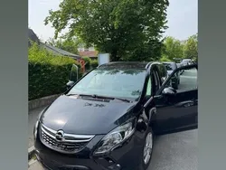 Schwarz Gebraucht 2016 Opel Zafira Van / Kleinbus | 9.000 € (Guter Preis)