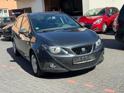 Grau Gebraucht 2011 Seat Ibiza ST Kombi | 2.799 € (Guter Preis)