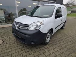 Weiss (mineral weiss) Gebraucht 2017 Renault Kangoo Basis Van / Kleinbus | 10.490 € (Etwas zu teuer)