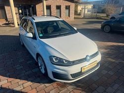 Weiß Gebraucht 2015 VW Golf VII GTD Kombi | 9.999 € (Guter Preis)