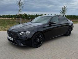 Schwarz Gebraucht 2021 Mercedes E220 AMG Limousine | 36.000 € (Etwas zu teuer)