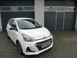 Weiß Gebraucht 2019 Hyundai i10 Trend Kleinwagen | 11.590 € (Fairer Preis)