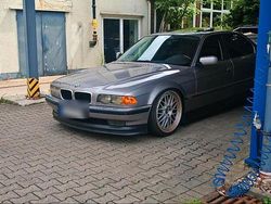 Andere farben Gebraucht 2025 BMW 728 Basis Limousine | 4.000 €