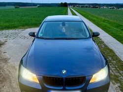 Blau Gebraucht 2006 BMW 325 M Sport Limousine | 3.750 €