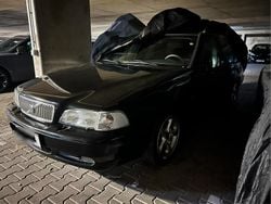 Schwarz Gebraucht 1999 Volvo V70 Kombi | 1.999 €