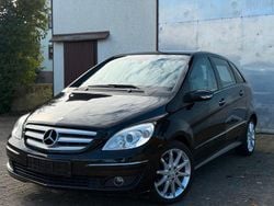 Schwarz Gebraucht 2005 Mercedes B200 Van / Kleinbus | 3.290 € (Fairer Preis)