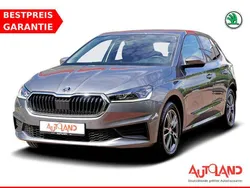 Grau Gebraucht 2023 Skoda Fabia Limousine | 18.490 € (Fairer Preis)