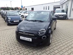Schwarz Gebraucht 2022 Fiat 500e Action Limousine | 15.999 € (Fairer Preis)