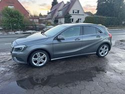 Grau Gebraucht 2013 Mercedes A180 Limousine | 8.990 € (Superpreis)