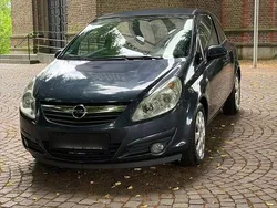 Grau Gebraucht 2009 Opel Corsa Limousine | 1.950 € (Guter Preis)