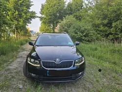 Schwarz Gebraucht 2017 Skoda Octavia Ambition Kombi | 11.100 € (Fairer Preis)