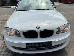 Weiß Gebraucht 2011 BMW 118 Performance Kleinwagen | 6.990 € (Fairer Preis)