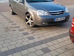 Grau Gebraucht 2011 Chevrolet Nubira Kombi | 1.600 €