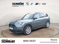 Smokey green metallic Gebraucht 2024 Mini Countryman Classic SUV | 35.290 € (Superpreis)