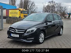 Schwarz Gebraucht 2017 Mercedes B180 Van / Kleinbus | 6.800 €