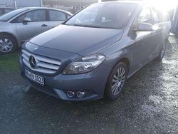 Grau Gebraucht 2014 Mercedes B220 Van / Kleinbus | 7.999 € (Fairer Preis)