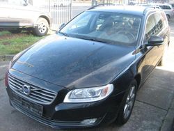 Schwarz Gebraucht 2016 Volvo V70 Standard Kombi | 6.890 €