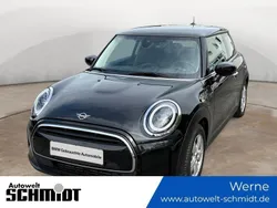 (schwarz) midnight black Gebraucht 2023 Mini Cooper Classic Kleinwagen | 24.690 € (Teuer)