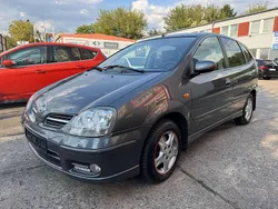 Grau Gebraucht 2005 Nissan Almera Tino Acenta+ Van / Kleinbus | 3.900 € (Teuer)