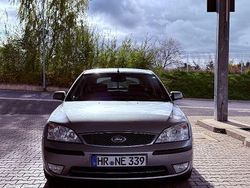 Silber Gebraucht 2003 Ford Mondeo Ghia Limousine | 2.200 € (Fairer Preis)
