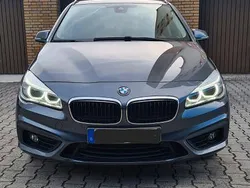 Grau Gebraucht 2017 BMW 218 Active Tourer Sport Line Van / Kleinbus | 14.100 € (Fairer Preis)