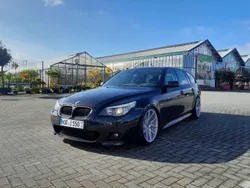 Schwarz Gebraucht 2005 BMW 550 Kombi | 10.970 € (Fairer Preis)