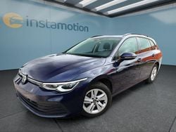 Blau Gebraucht 2021 VW Golf VIII Kombi | 20.799 € (Fairer Preis)