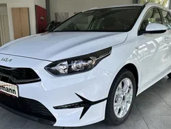 Weiß Neu 2025 Kia Ceed Sportswagon Comfort Kombi | 26.150 € (Etwas zu teuer)