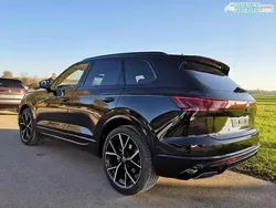 Grenadillschwarz metallic Neu 2024 VW Touareg R-line SUV | 89.790 € (Fairer Preis)