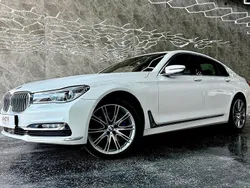 Weiß Gebraucht 2017 BMW 750L Performance Limousine | 28.950 € (Superpreis)