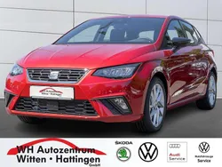"desire" rot Gebraucht 2025 Seat Ibiza FR-Line Limousine | 22.990 € (Guter Preis)